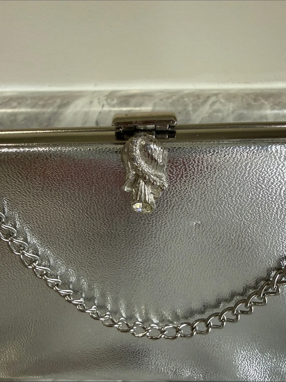 Silver Metallic Evening Clutch Bag Rhinestone Kiss Lock Chain Strap Formal Weddi